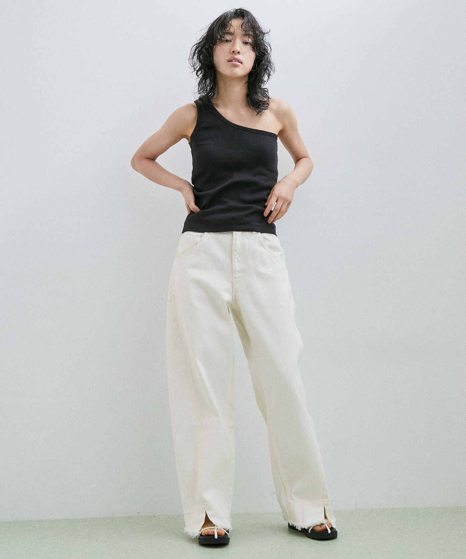 ADAM ET ROPE'「【サステナブル】ルーズフィットアジャストデニム」|デニム|