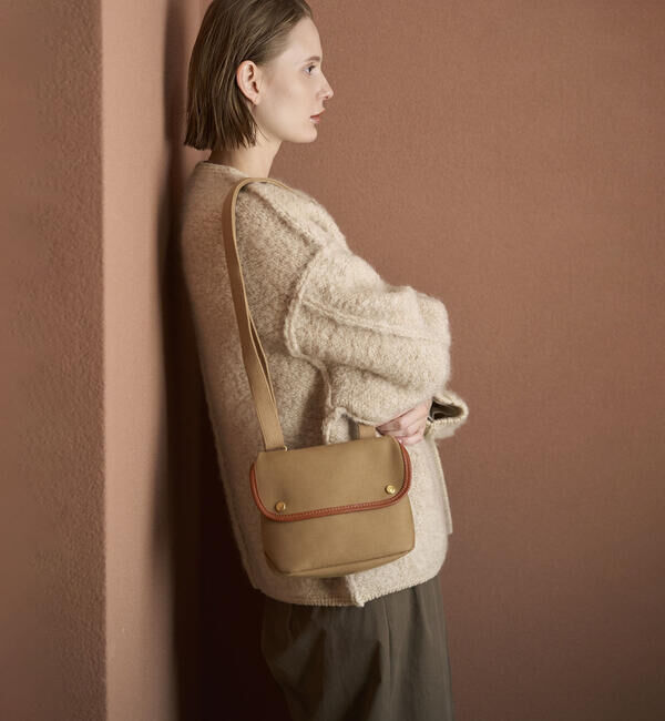 Brady「Brady | AVON MINI」|ショルダー・メッセンジャー|