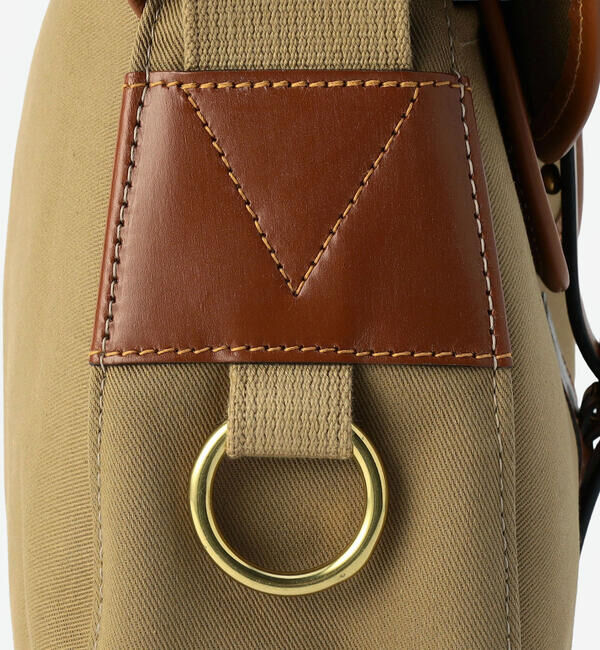 Brady「Brady | ARIEL TROUT LARGE UNISEX」|ショルダー・メッセンジャー|