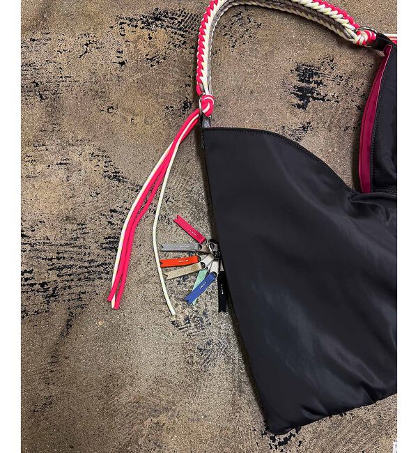 Rouge vif「【cheek/チーク】ネオンハンドルトライアングルショルダー/C26002/ワン」|ショルダー・メッセンジャー|