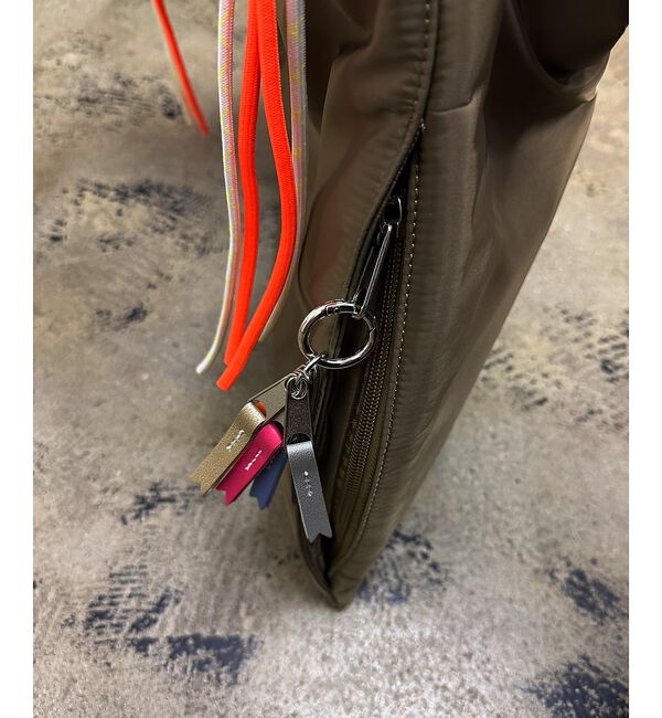 Rouge vif「【cheek/チーク】ネオンハンドルトライアングルショルダー/C26002/ワン」|ショルダー・メッセンジャー|