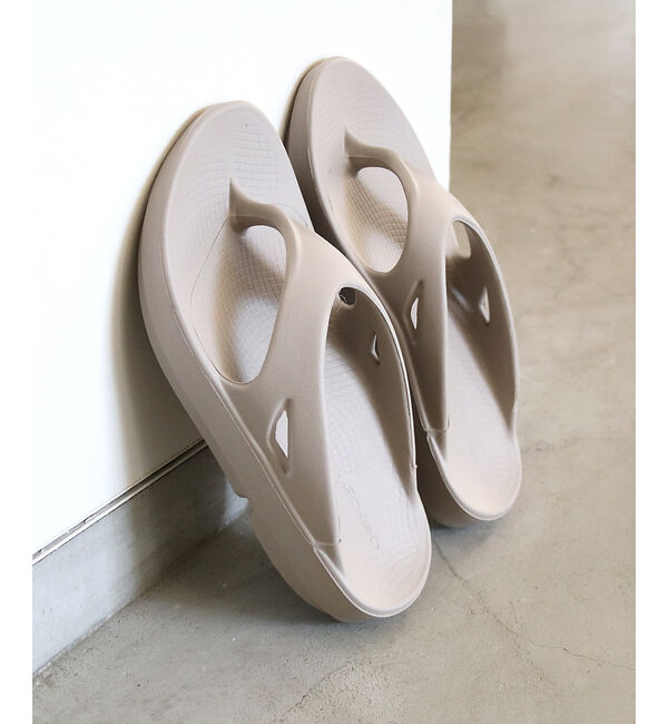 qualite「【OOFOS/ウーフォス】O Original / リカバリーサンダル」|サンダル|