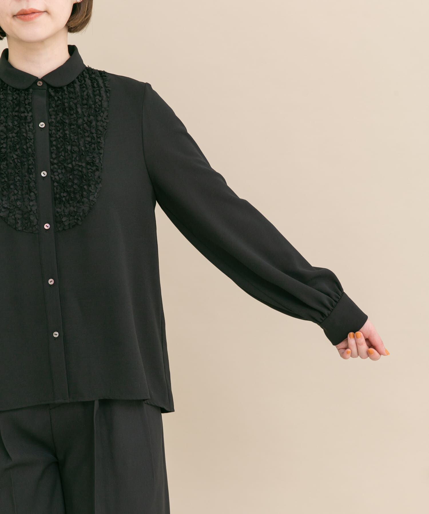 URBAN RESEARCH ROSSO「『WEB/一部店舗限定』フロントレース切替ブラウス」|シャツ・ブラウス|