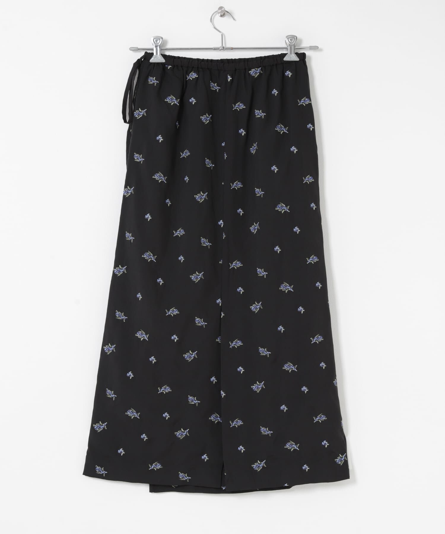 URBAN RESEARCH ROSSO「フラワー刺繍ラップストレートスカート」|スカート|