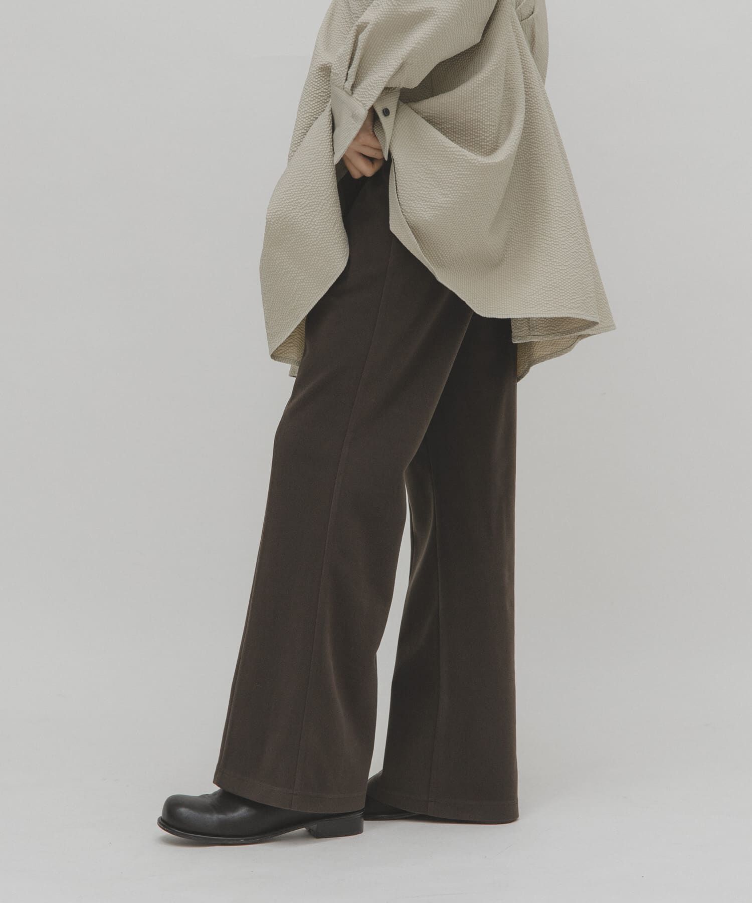  「イージーフレアパンツ」|その他|