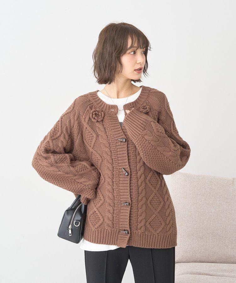 earth music&ecology「フラワーモチーフトグルボタンニットカーディガン」|カーディガン|