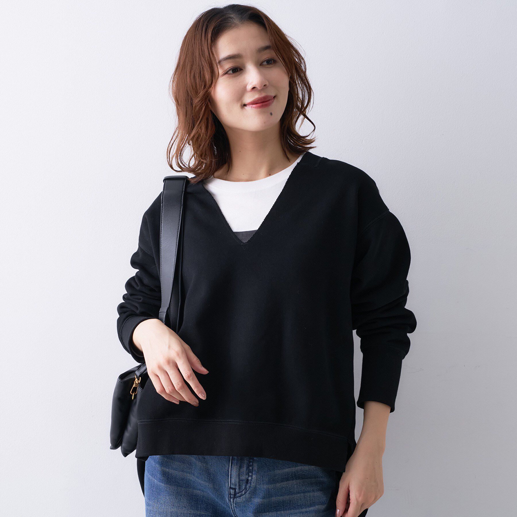 UNTITLED「【Liyoca】ソフト裏毛Vネックプルオーバー」|Tシャツ・カットソー|