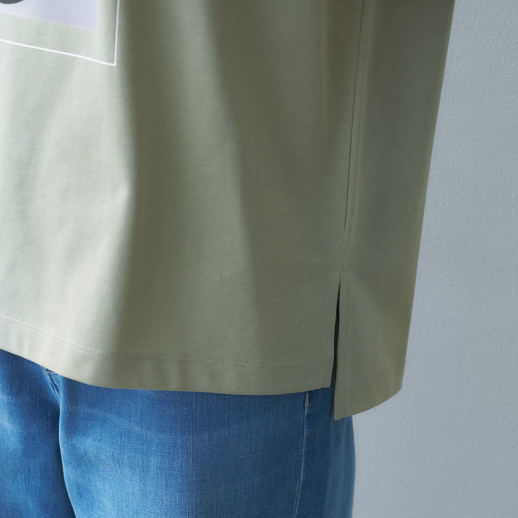 UNTITLED「グラフィックTシャツ」|Tシャツ・カットソー|