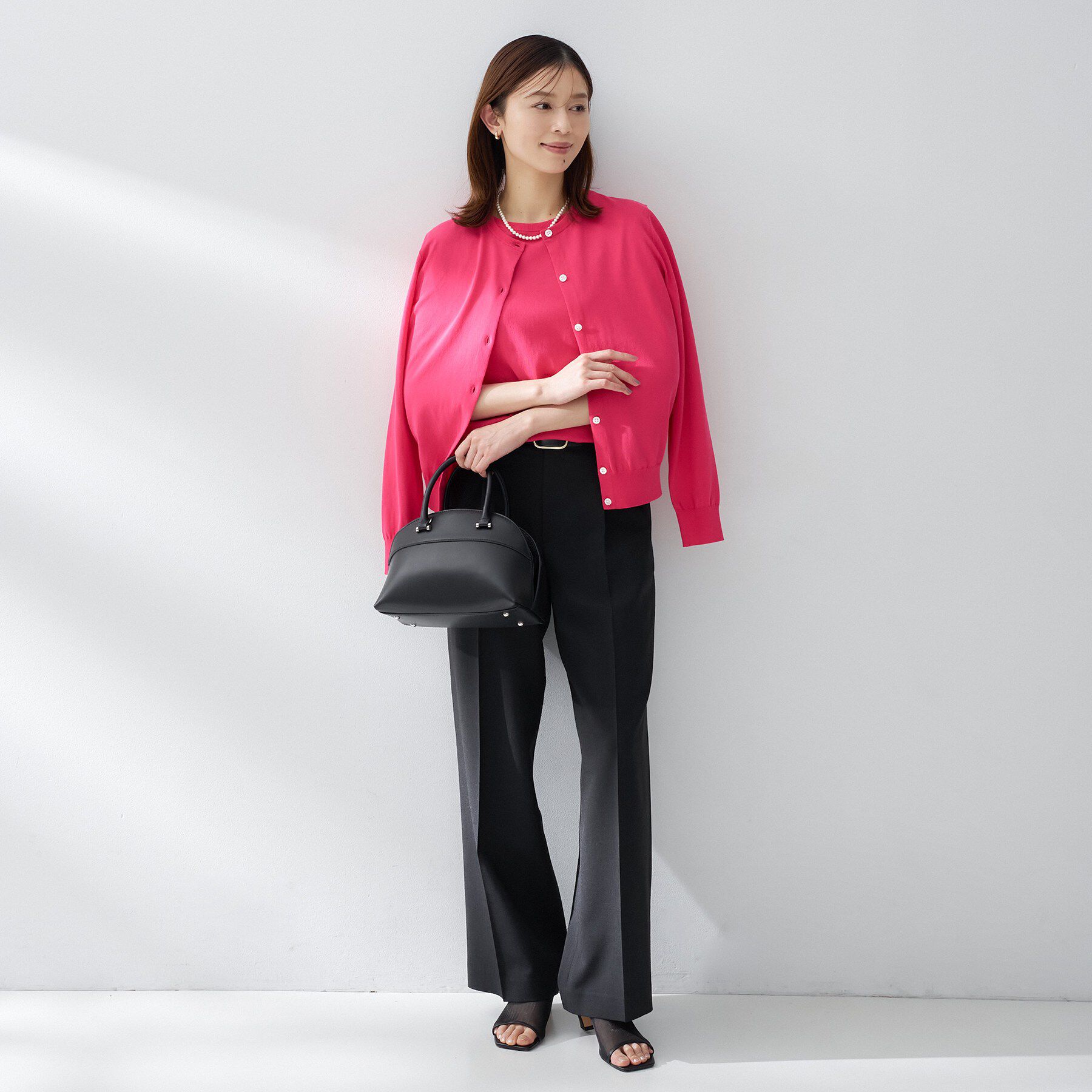 UNTITLED「コットンクルーネックカーディガン」|カーディガン|