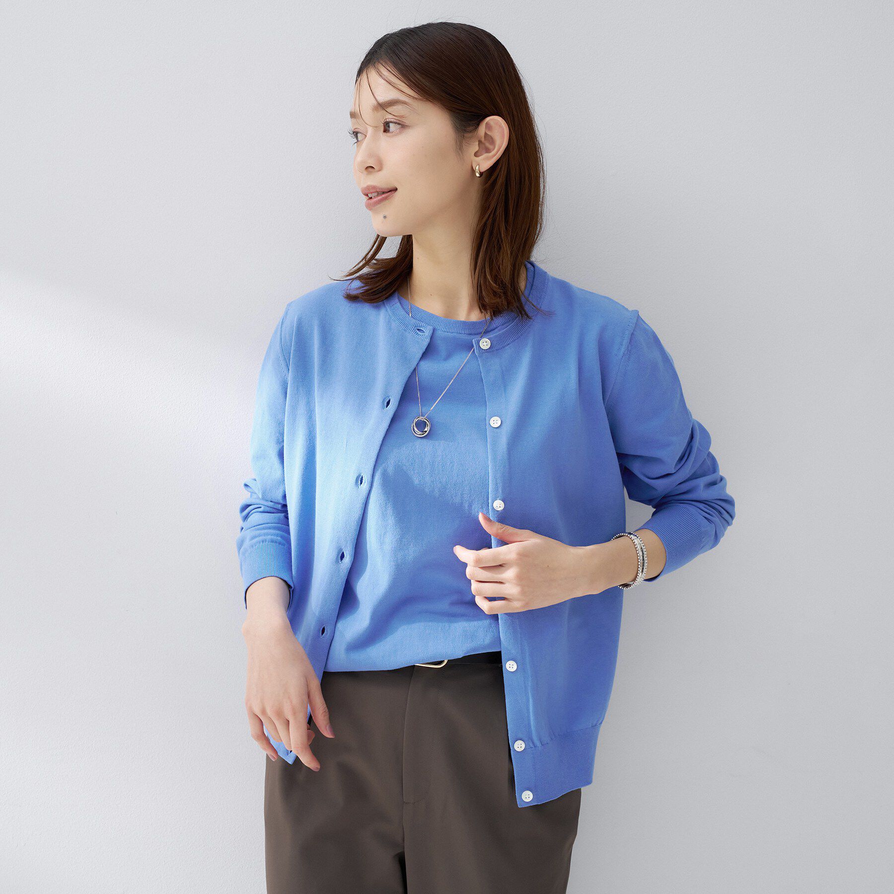 UNTITLED「コットンクルーネックカーディガン」|カーディガン|