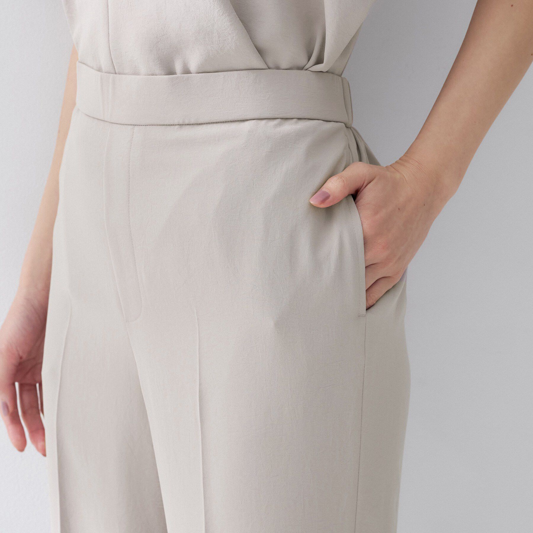 UNTITLED「【夏の名品セットアップが今年も登場！/はっ水/遮熱】リラクミスト テーパードパンツ」|その他|