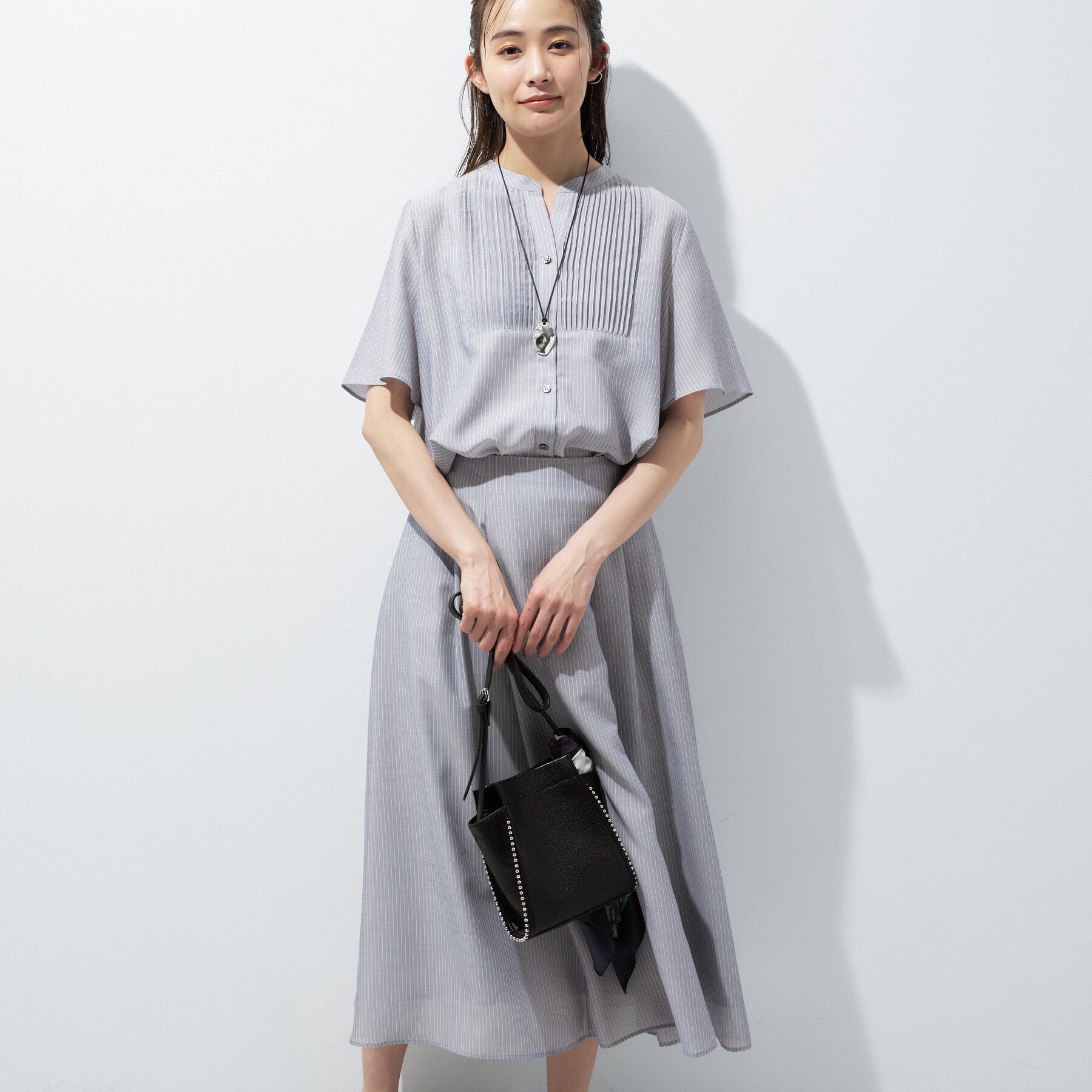 INDIVI「【洗える】シアーシャンブレーピンタックブラウス」|シャツ・ブラウス|