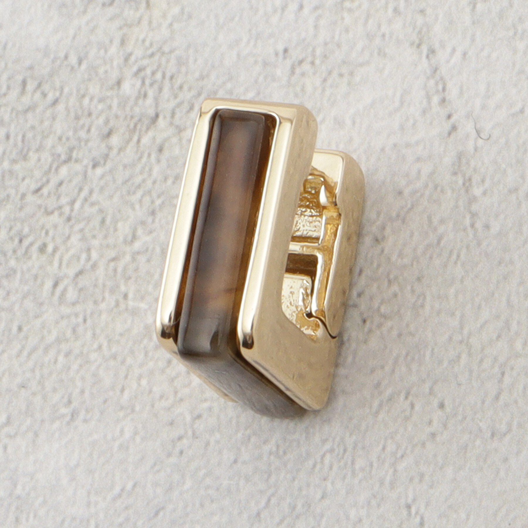 OPAQUE.CLIP「エポキシ樹脂&times;メタルスクエアカラーピアス」|ピアス|