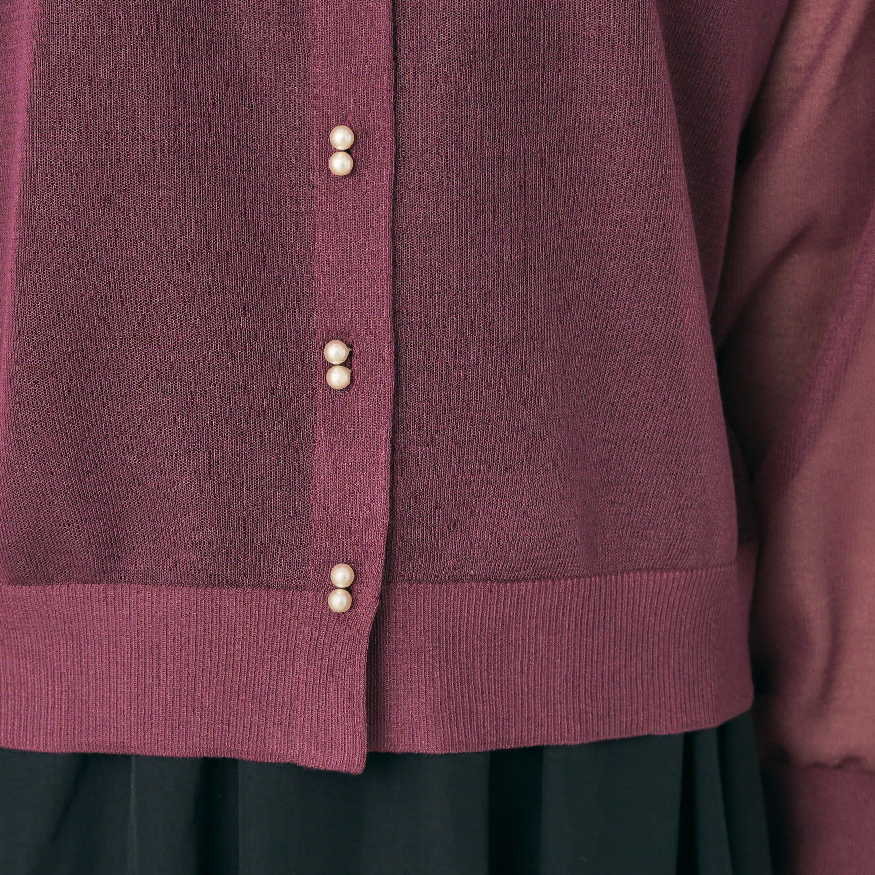 Couture broach「【秋カラー・オシャレな透け感】ダブルパール調シアーカーディガン」|カーディガン|