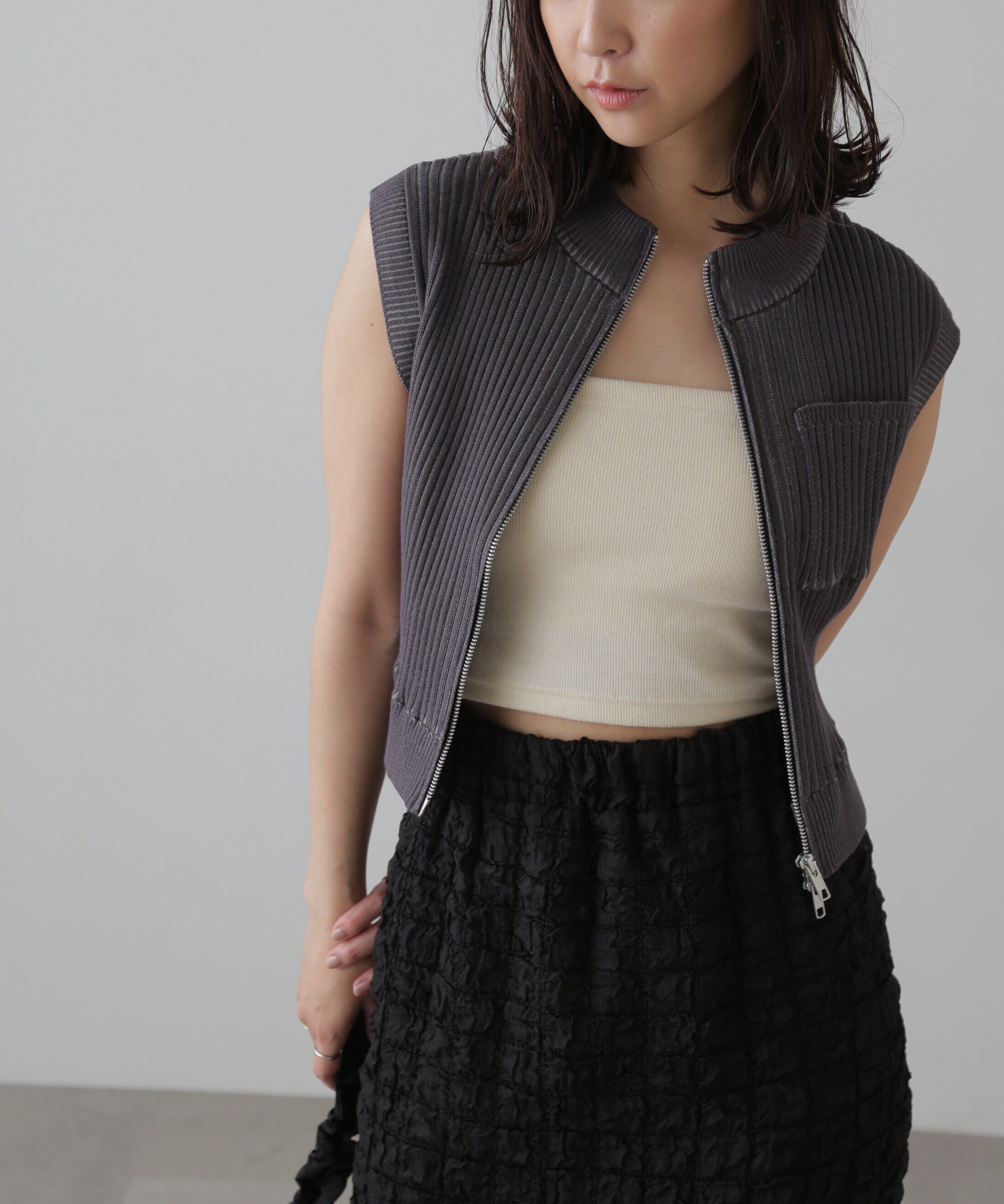  「バイカースタンド配色リブニットベスト」|ニット・セーター|チャコールグ