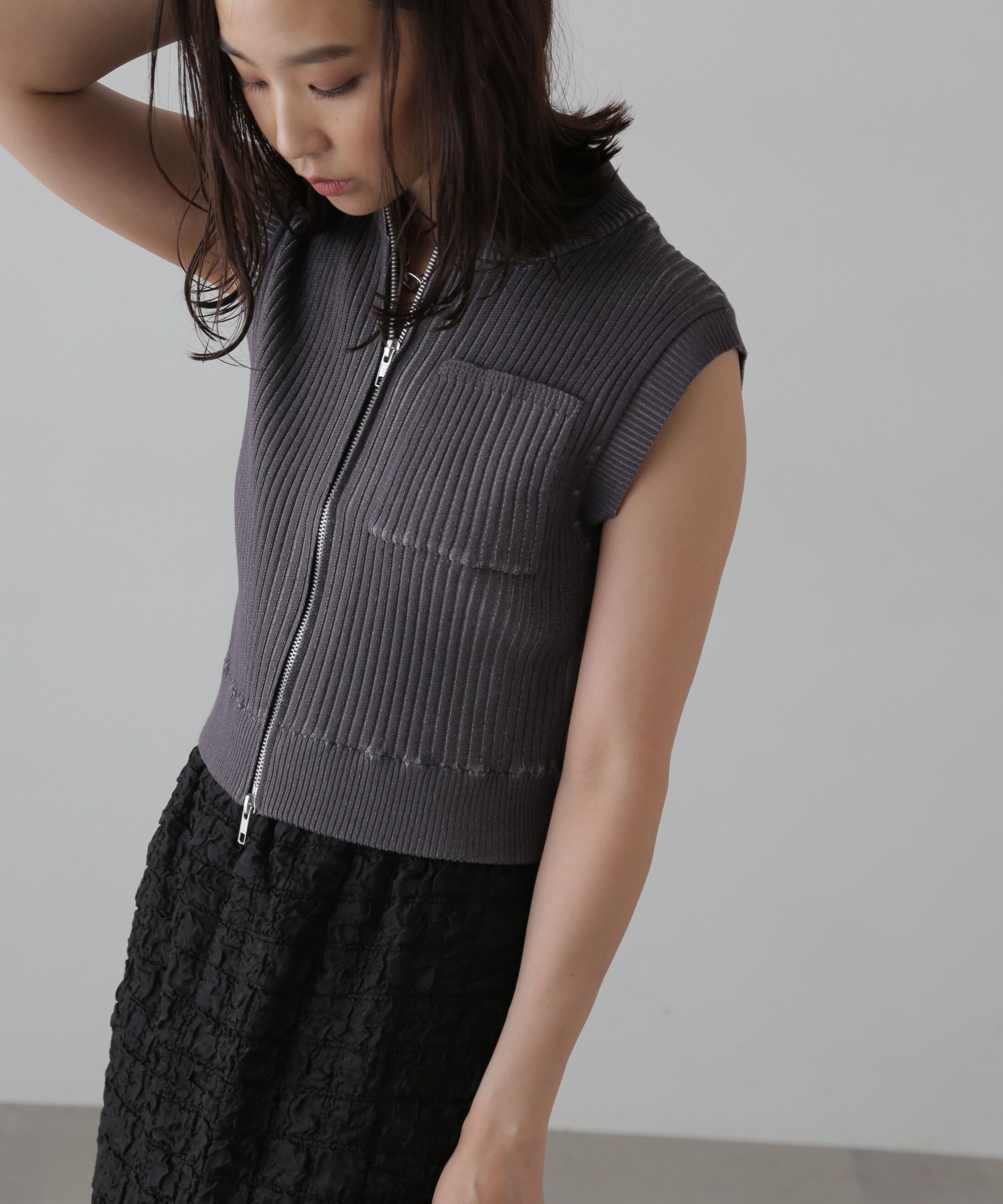  「バイカースタンド配色リブニットベスト」|ニット・セーター|