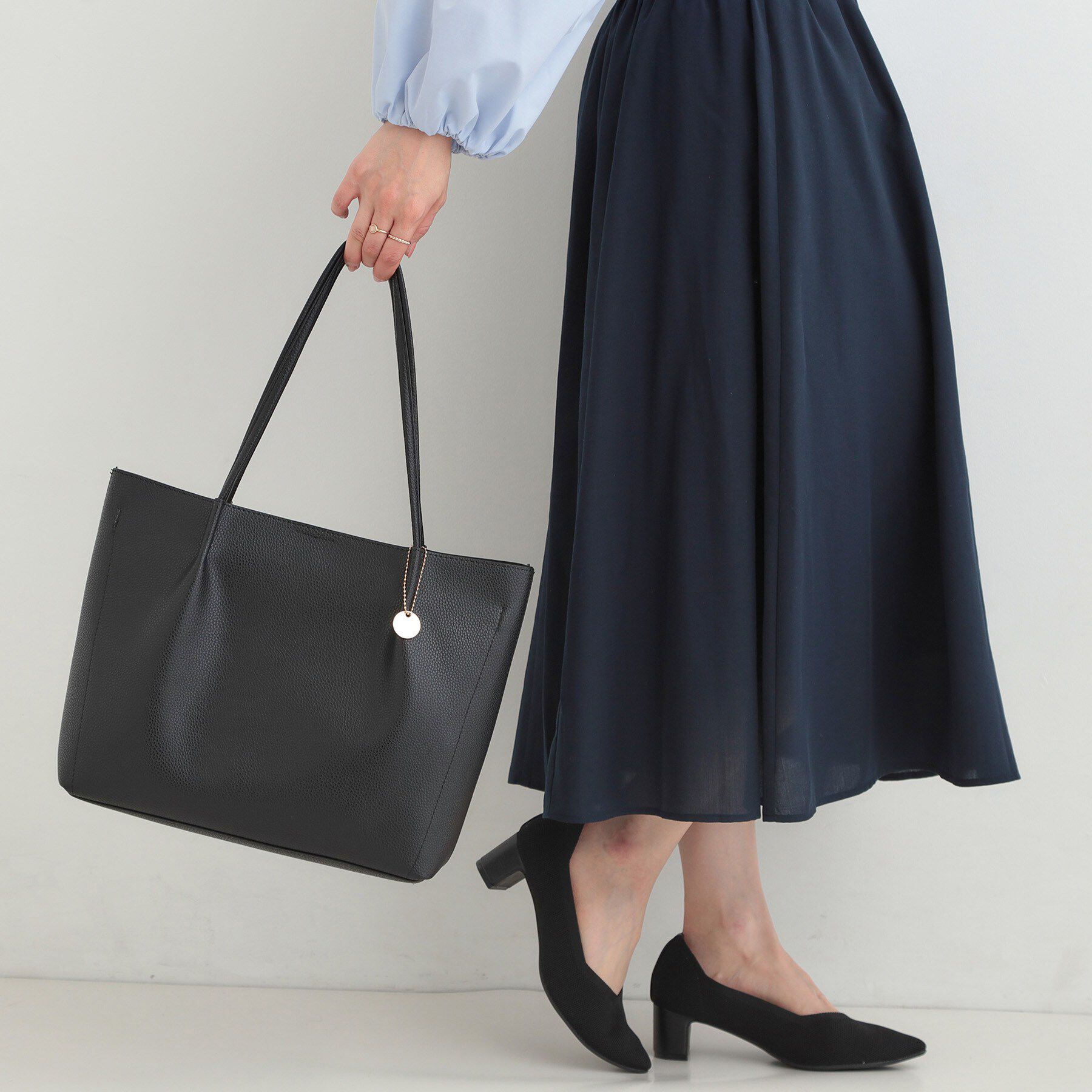 SHOO･LA･RUE「【軽量/通勤・通学】3層で使いやすい　A4トートバッグ」|トートバッグ|