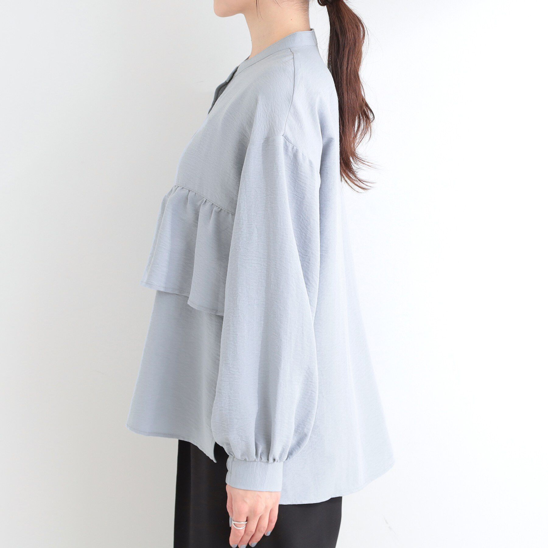 SHOO･LA･RUE「【S-LL】程よい甘さが魅力 ギャザー切り替えフリルシャツ」|シャツ・ブラウス|