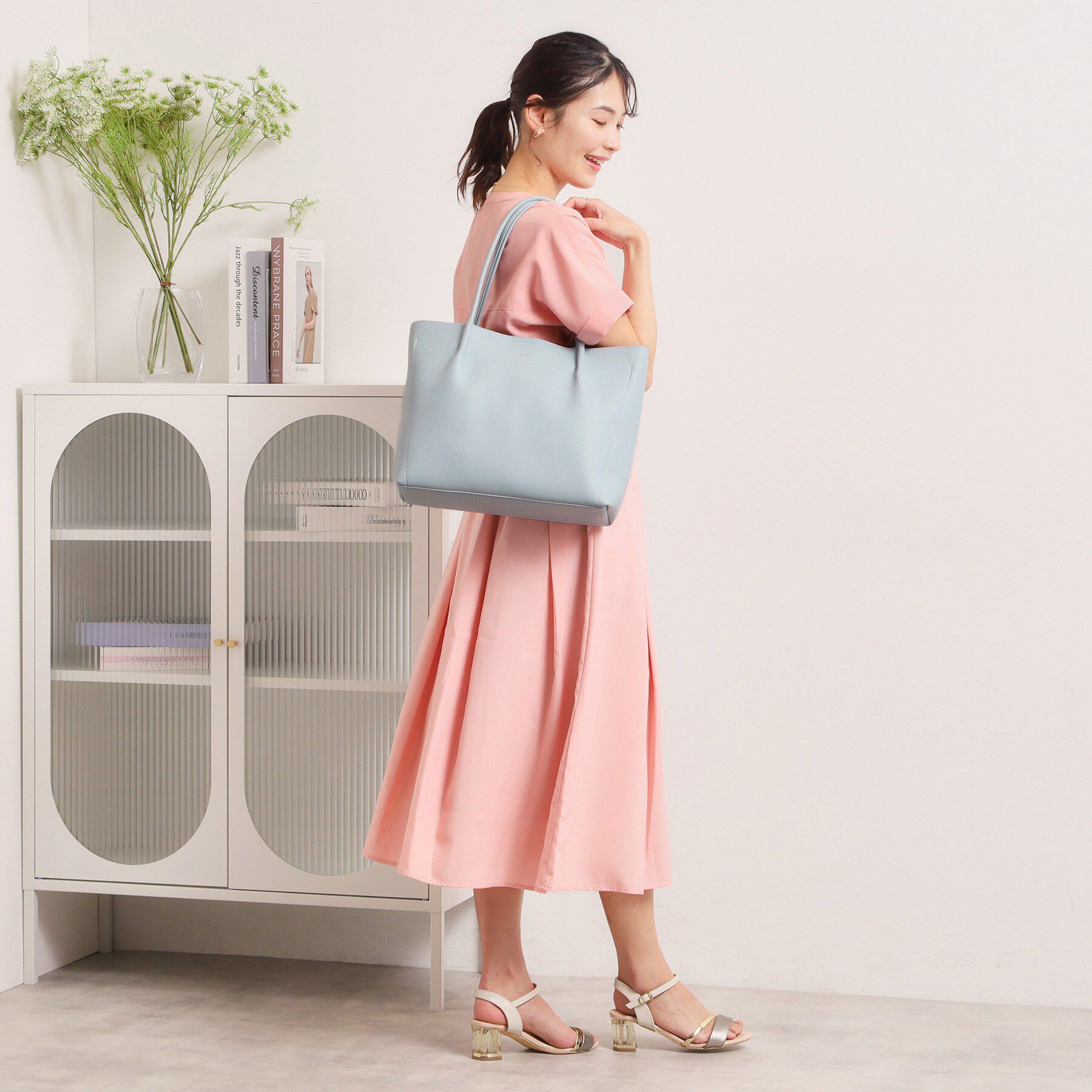 ITS&rsquo;DEMO「仕切りA4トート」|トートバッグ|