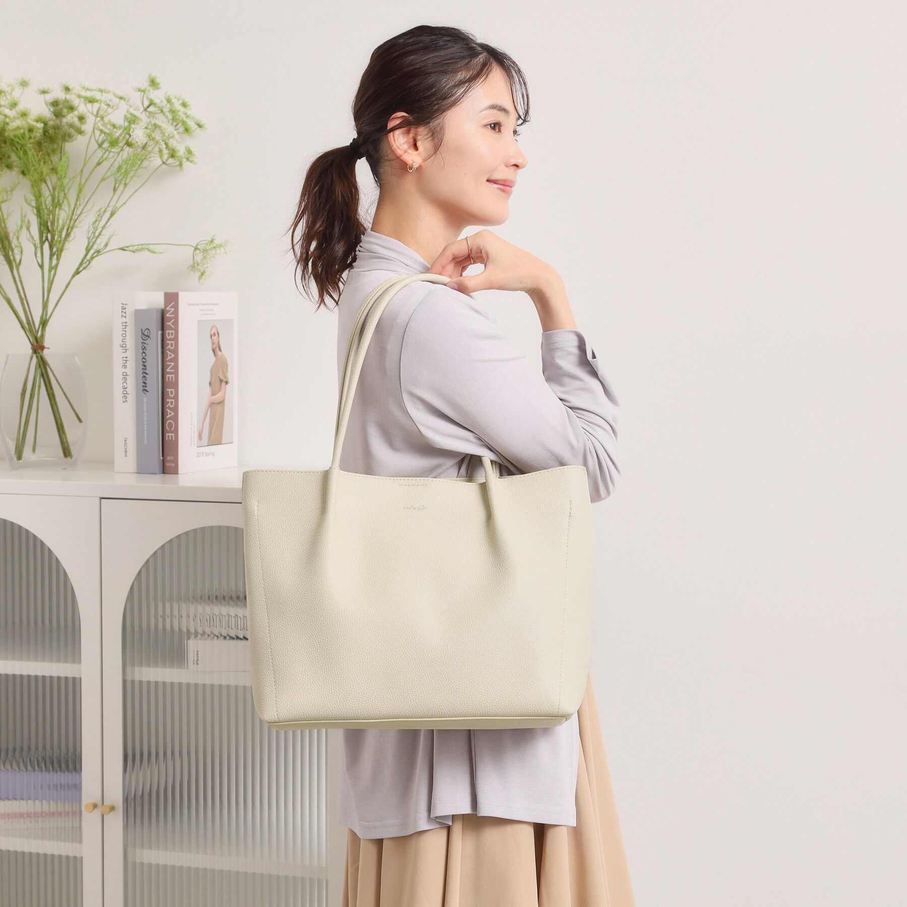 ITS&rsquo;DEMO「仕切りA4トート」|トートバッグ|