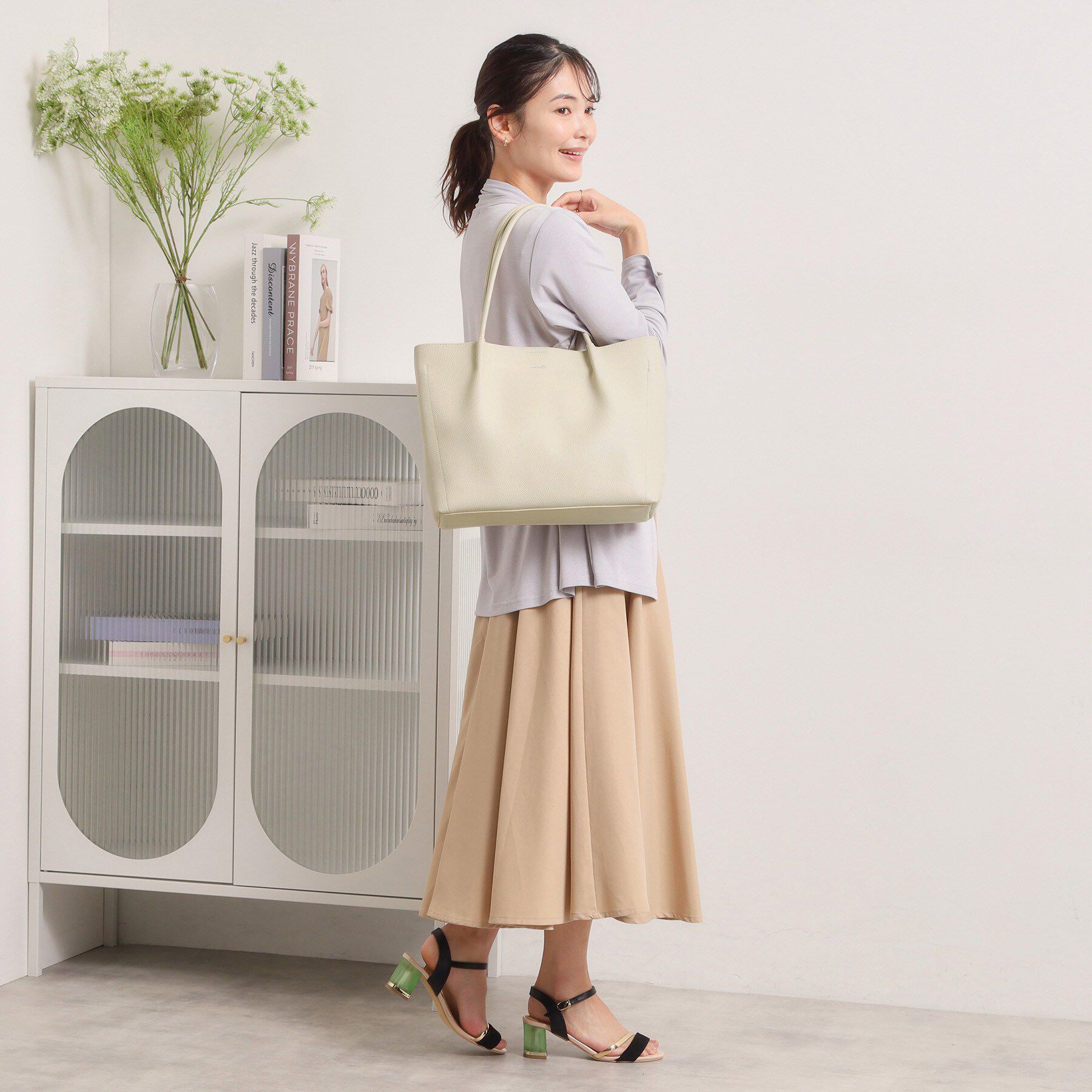 ITS&rsquo;DEMO「仕切りA4トート」|トートバッグ|