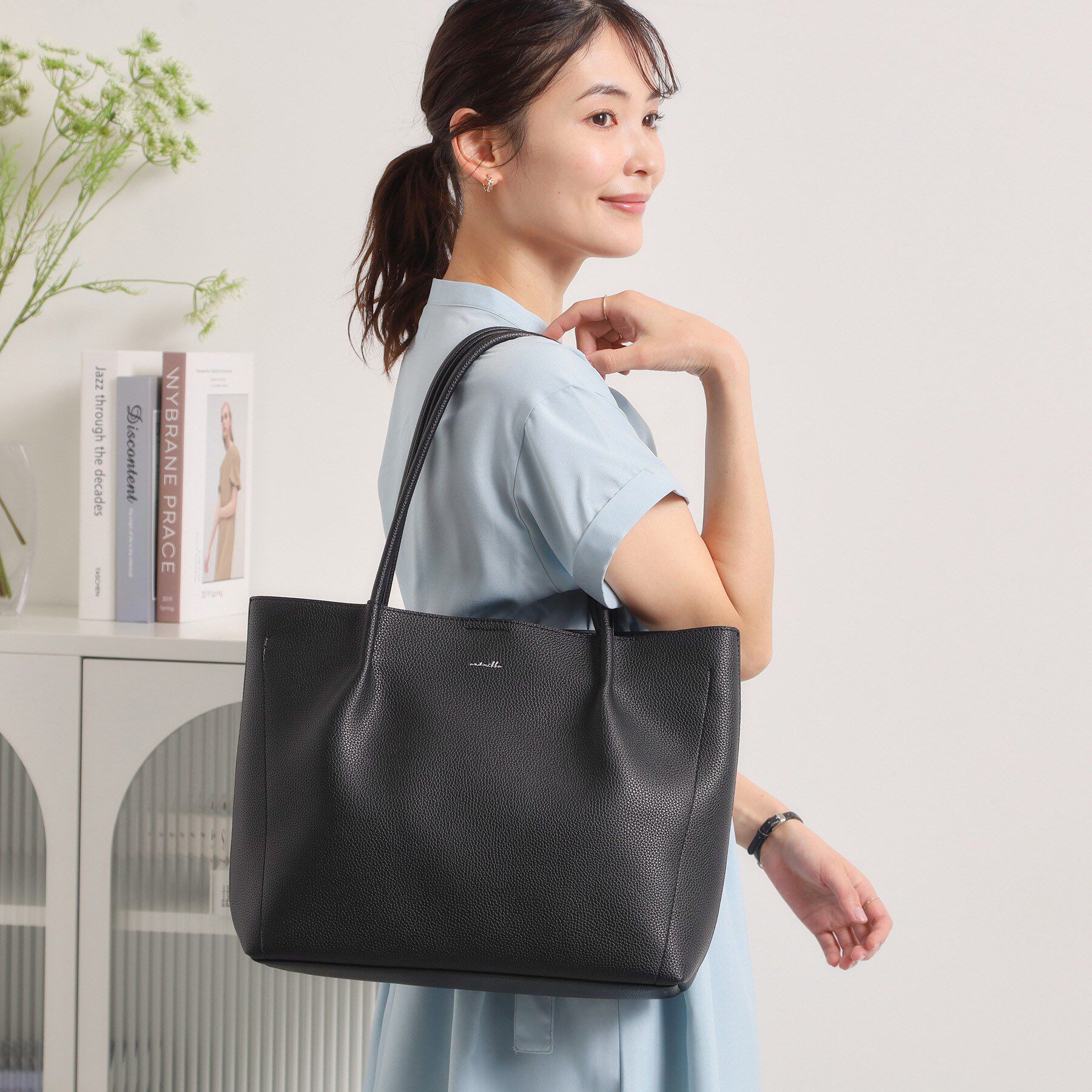 ITS&rsquo;DEMO「仕切りA4トート」|トートバッグ|