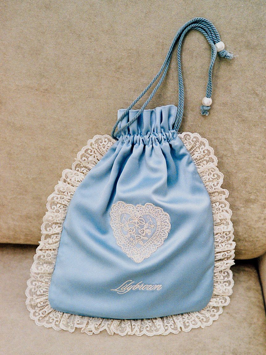 LILY BROWN Lingerie「【LILY BROWN Lingerie】Love letterサテンレースポーチ」|ポーチ|