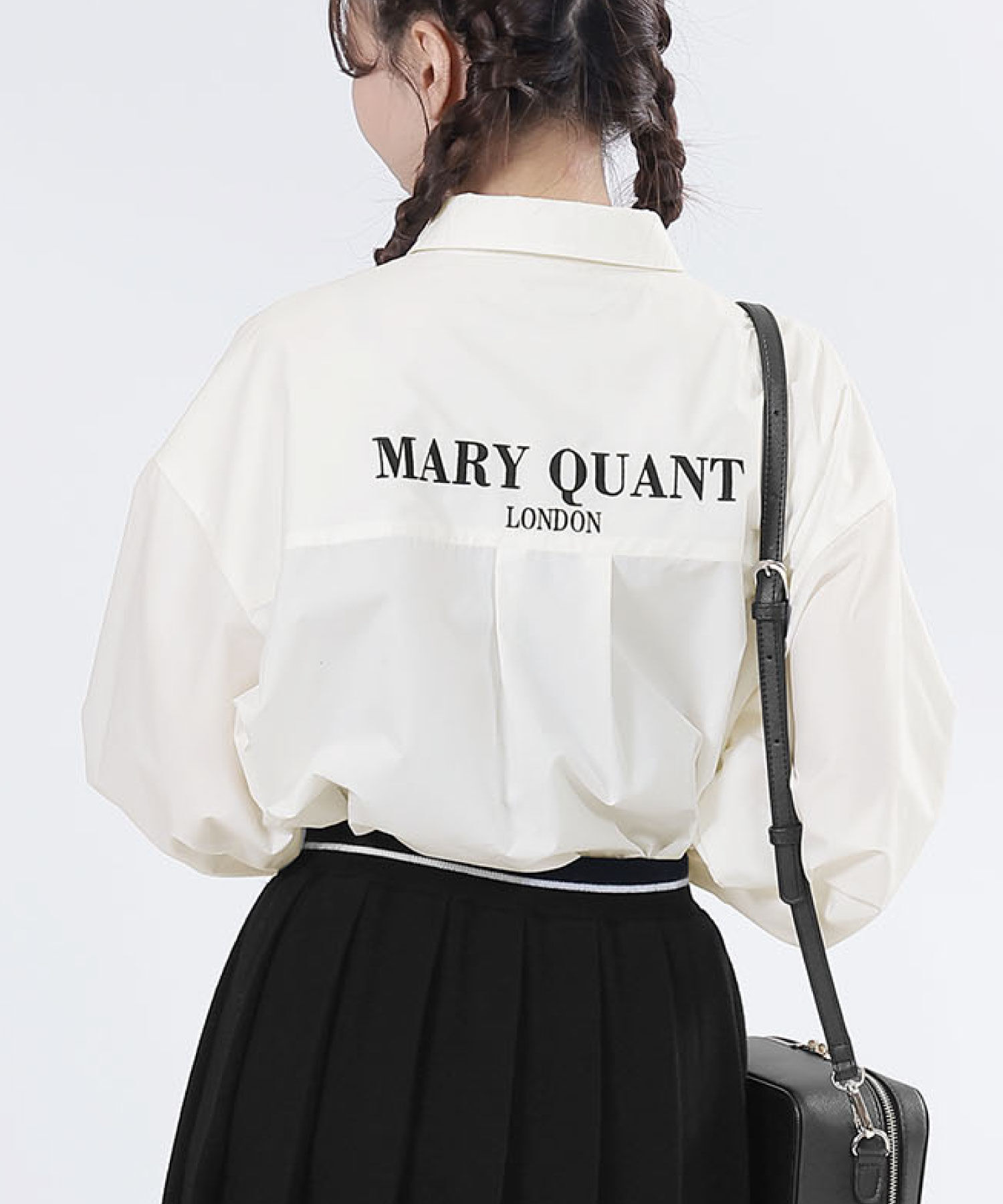 MARY QUANT「バックロゴシャツ ブラウス」|カーディガン|ホワイト