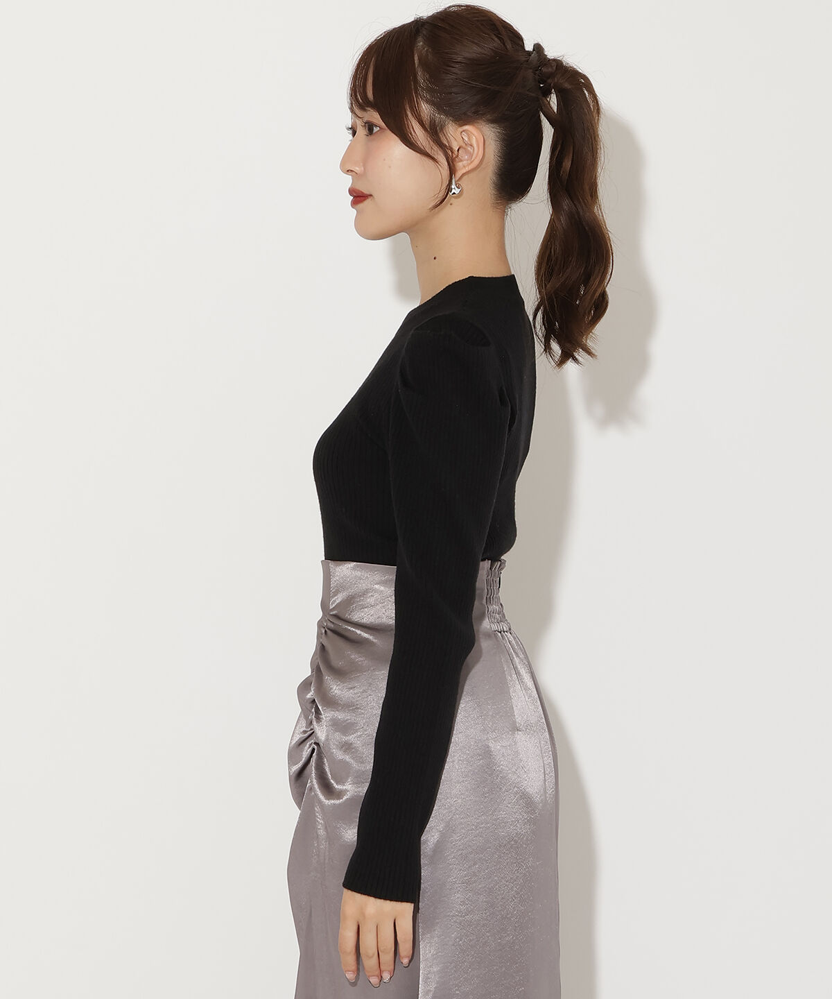 アンドクチュール「肩ギャザーハイネックリブニット」|ニット・セーター|