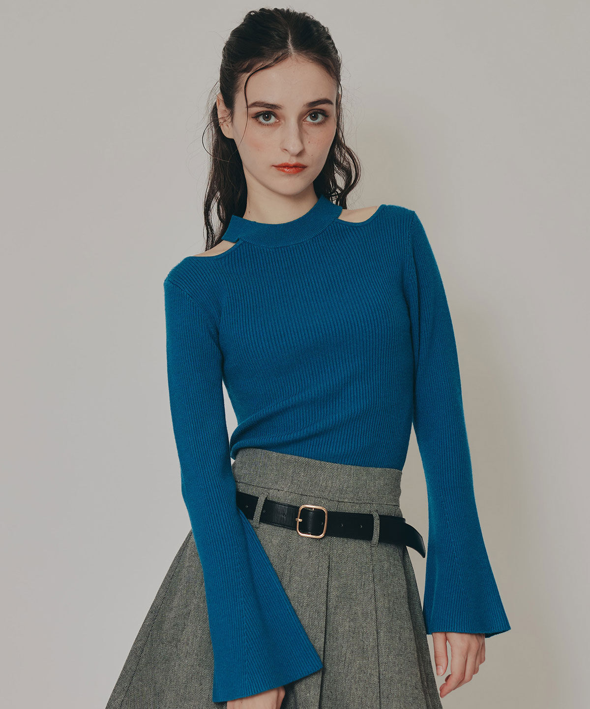 REDYAZEL「カットアウトリブニットトップス」|ニット・セーター|ブルー