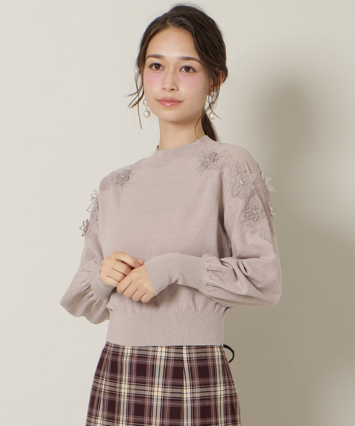 WILLSELECTION「ショルダーエンブロイダリーニット」|ニット・セーター|ベージュ