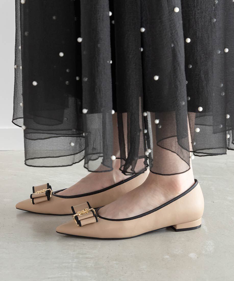  「モノグラムパーツリボンフラットパンプス」|パンプス|
