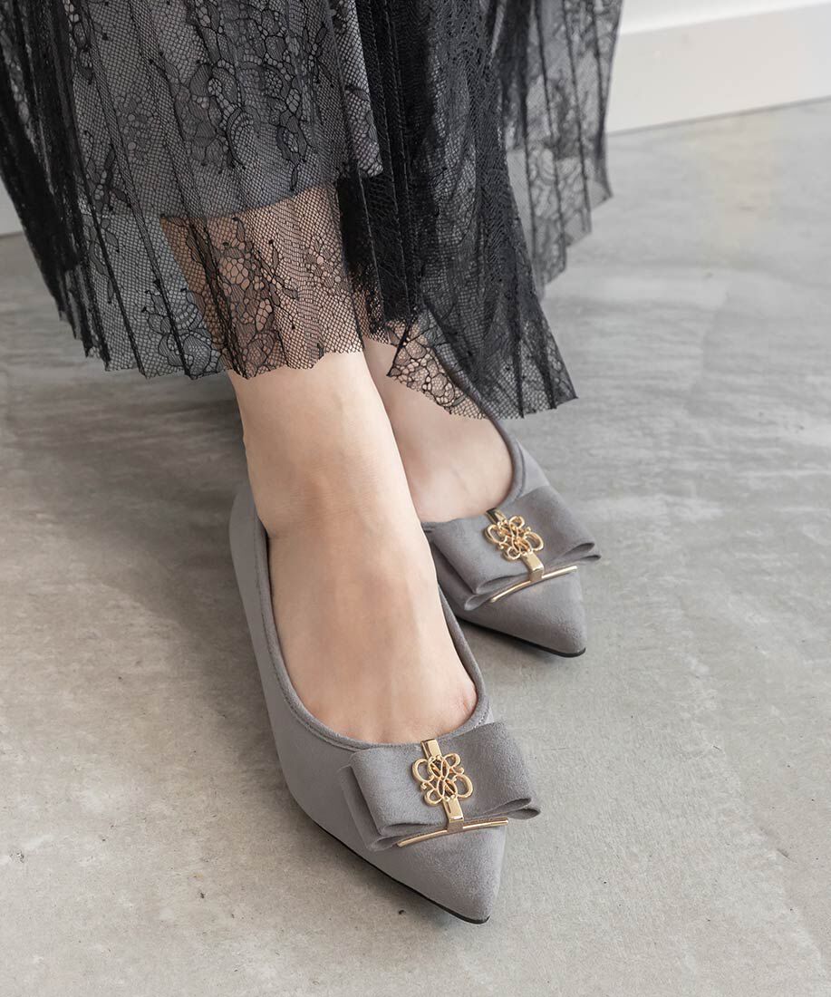  「モノグラムパーツリボンフラットパンプス」|パンプス|