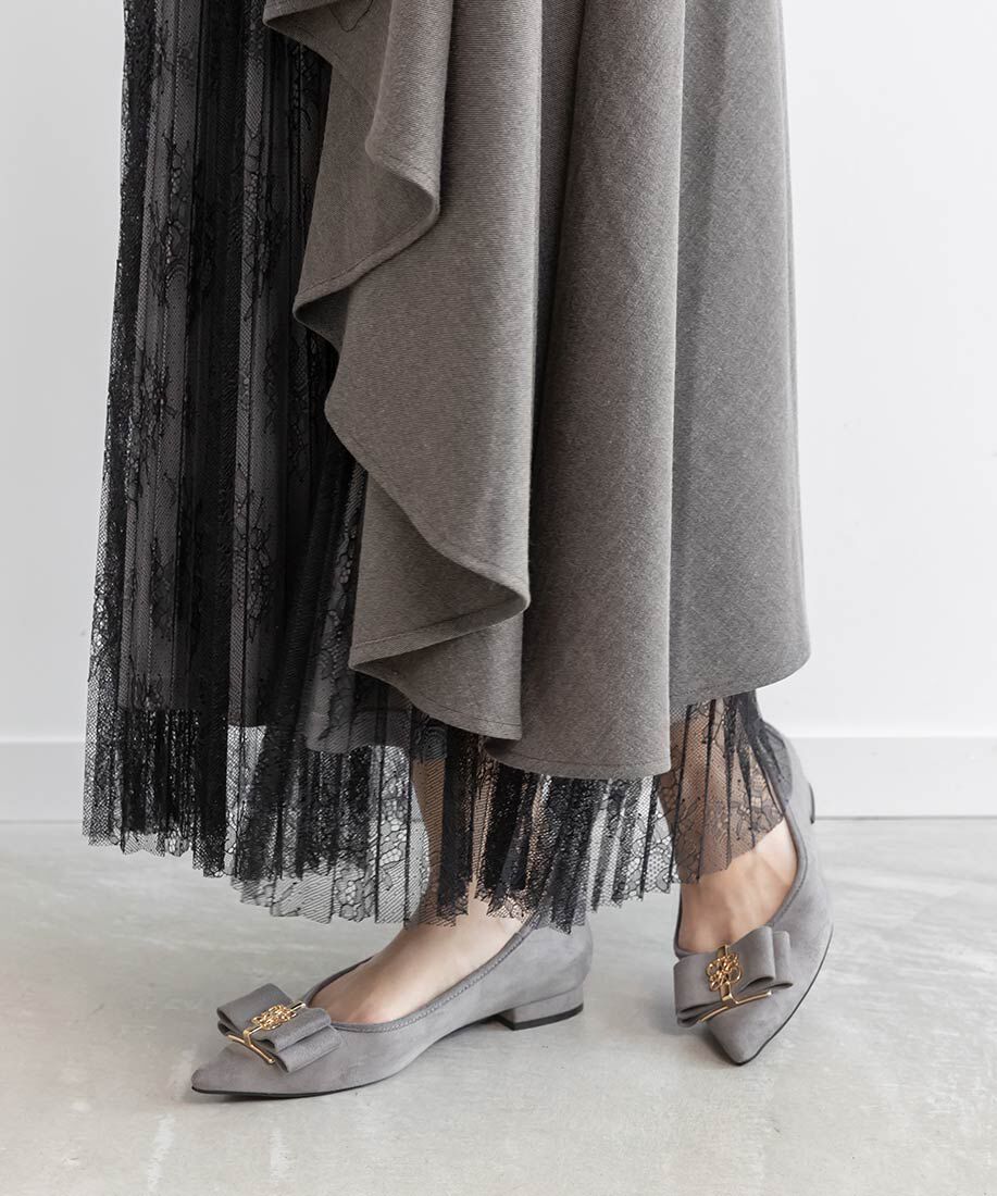  「モノグラムパーツリボンフラットパンプス」|パンプス|