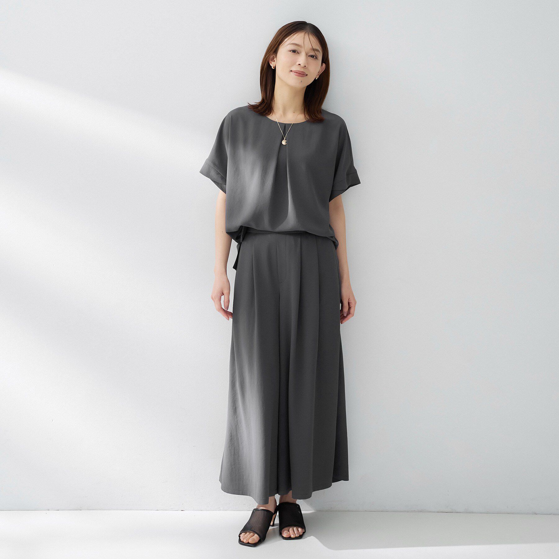 UNTITLED「【夏の名品セットアップが今年も登場！/はっ水/遮熱】リラクミスト ガウチョパンツ」|その他|