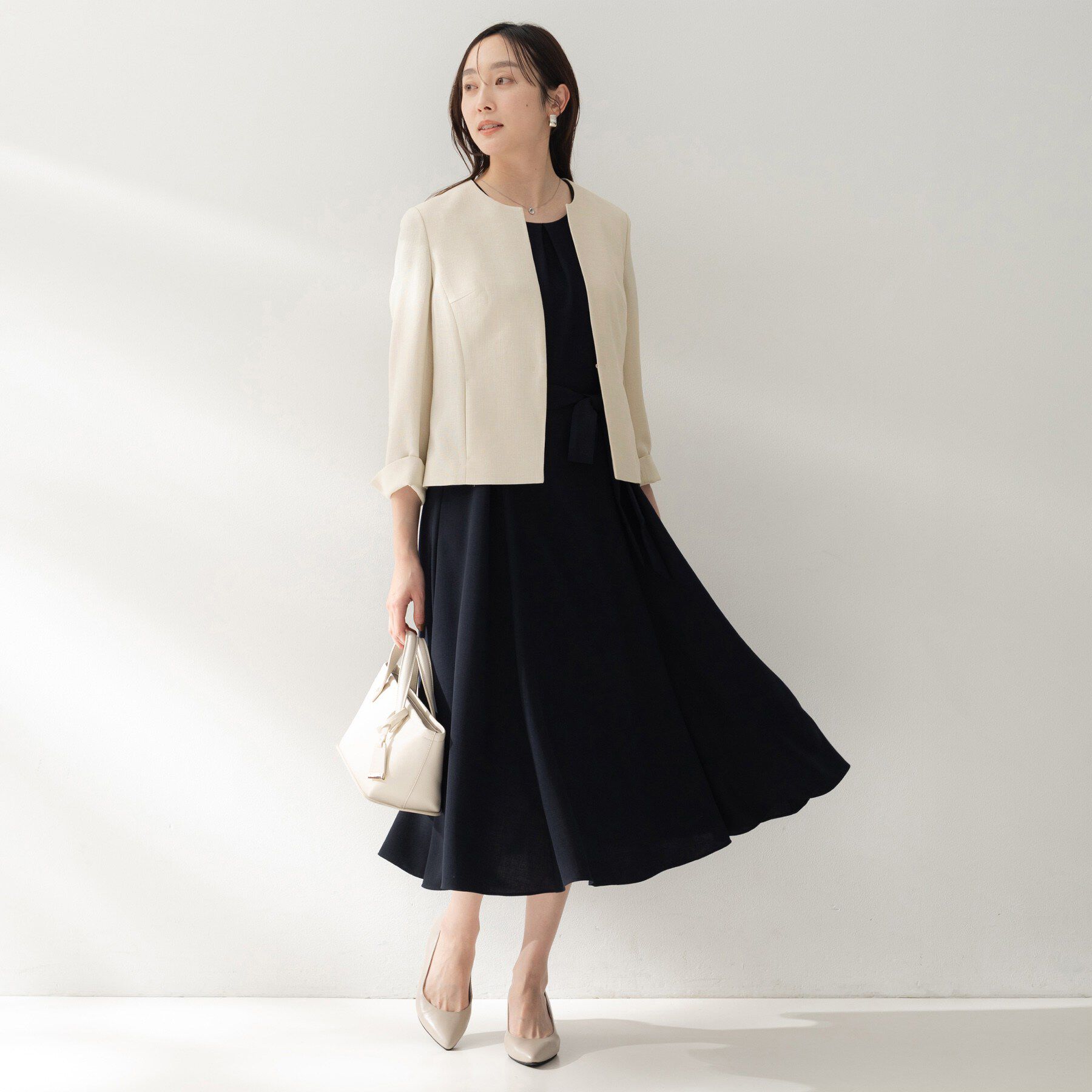 UNTITLED「ミニマルシルエットジャケット」|ノーカラージャケット|