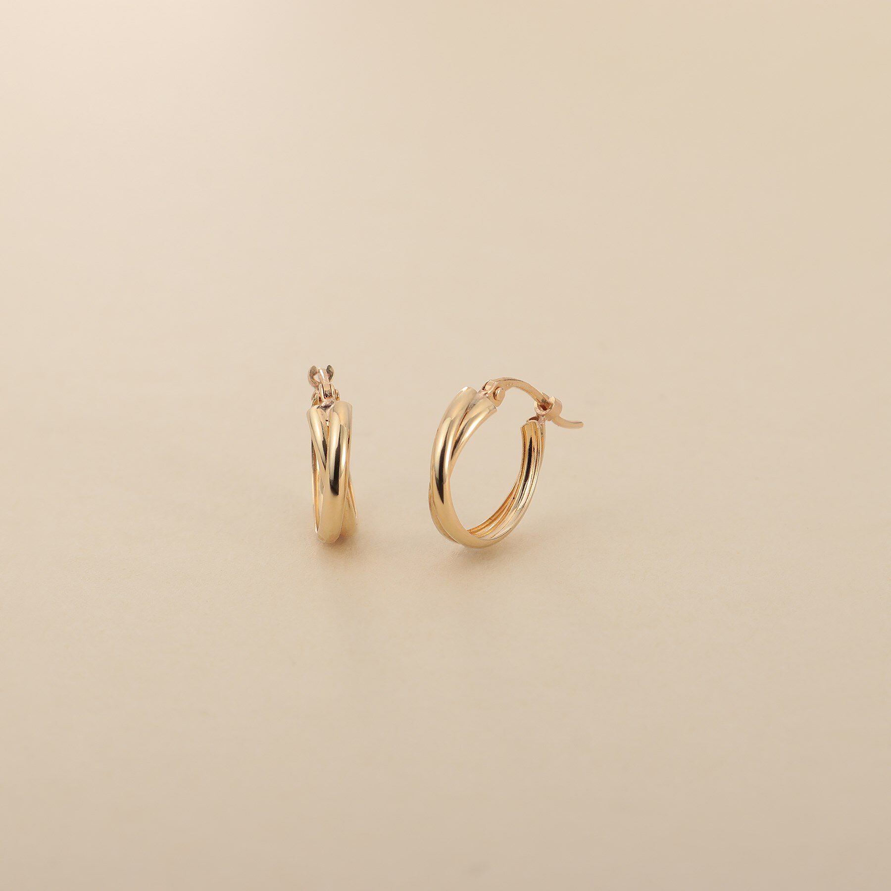 COCOSHNIK ONKITSCH「K10ドームクロスフープピアス」|ピアス|