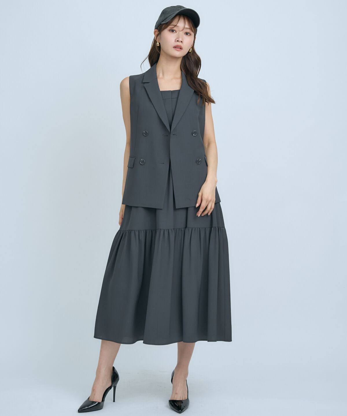 アンドクチュール「テーラードジレ&times;ティアードキャミワンピース」|ワンピース|ﾁｬｺｰﾙｸﾞﾚｰ