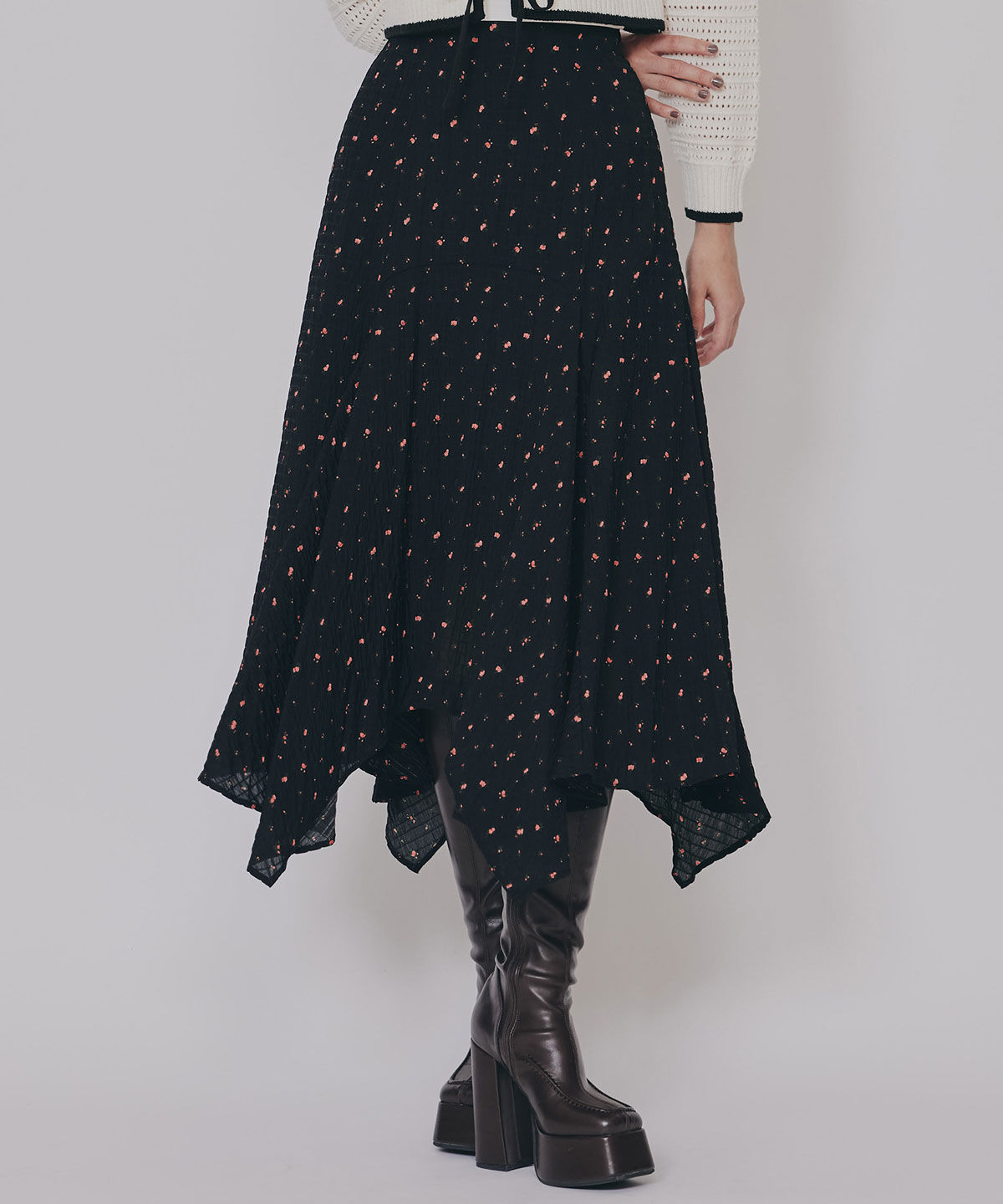 REDYAZEL「ミニフラワーイレヘムロングスカート」|フレア|黒系花柄