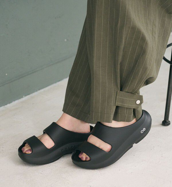 BEAUTY&YOUTH UNITED ARROWS「＜OOFOS＞OOyea サンダル/ブラック」|サンダル|BLACK