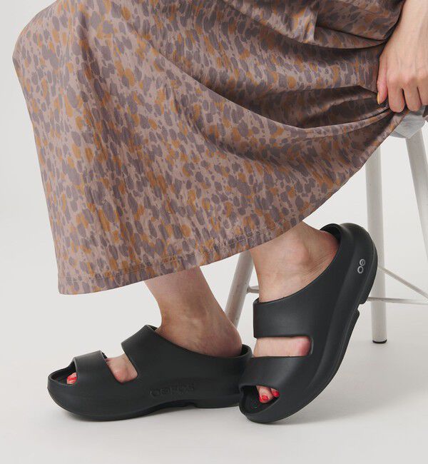 BEAUTY&YOUTH UNITED ARROWS「＜OOFOS＞OOyea サンダル/ブラック」|サンダル|