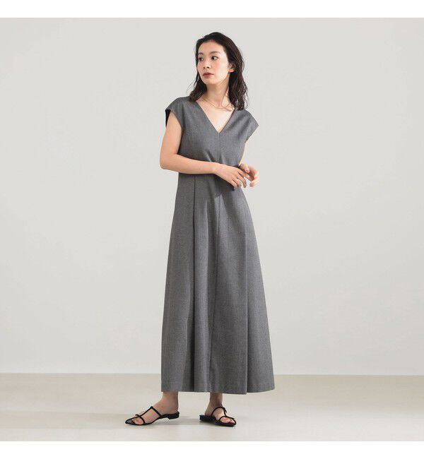 Demi-Luxe BEAMS 「AK+1 / Vネック フレア ノースリーブ ワンピ―ス」|ワンピース|
