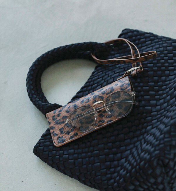 quaranciel「《予約》quaranciel: ラウンド サングラス（レオパード ケース チャーム付き）」|サングラス|ライトグレー