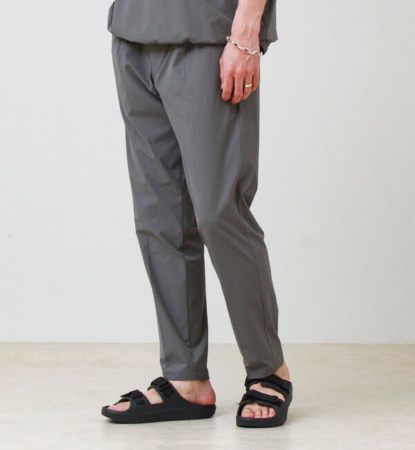 GLOSTER「【接触冷感/セットアップ着用可能】SoftCool イージーパンツ」|チノ|
