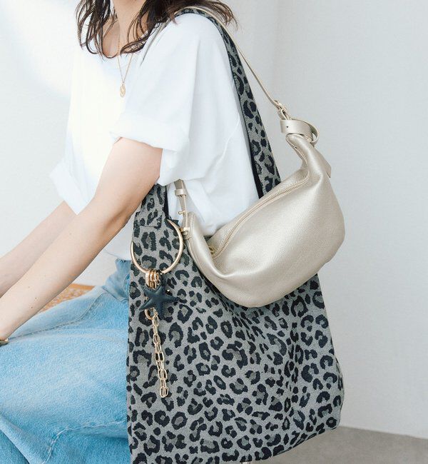  「よっし～コラボ/チャーム付きアニマルジャガードトート」|ショルダー・メッセンジャー|グレー