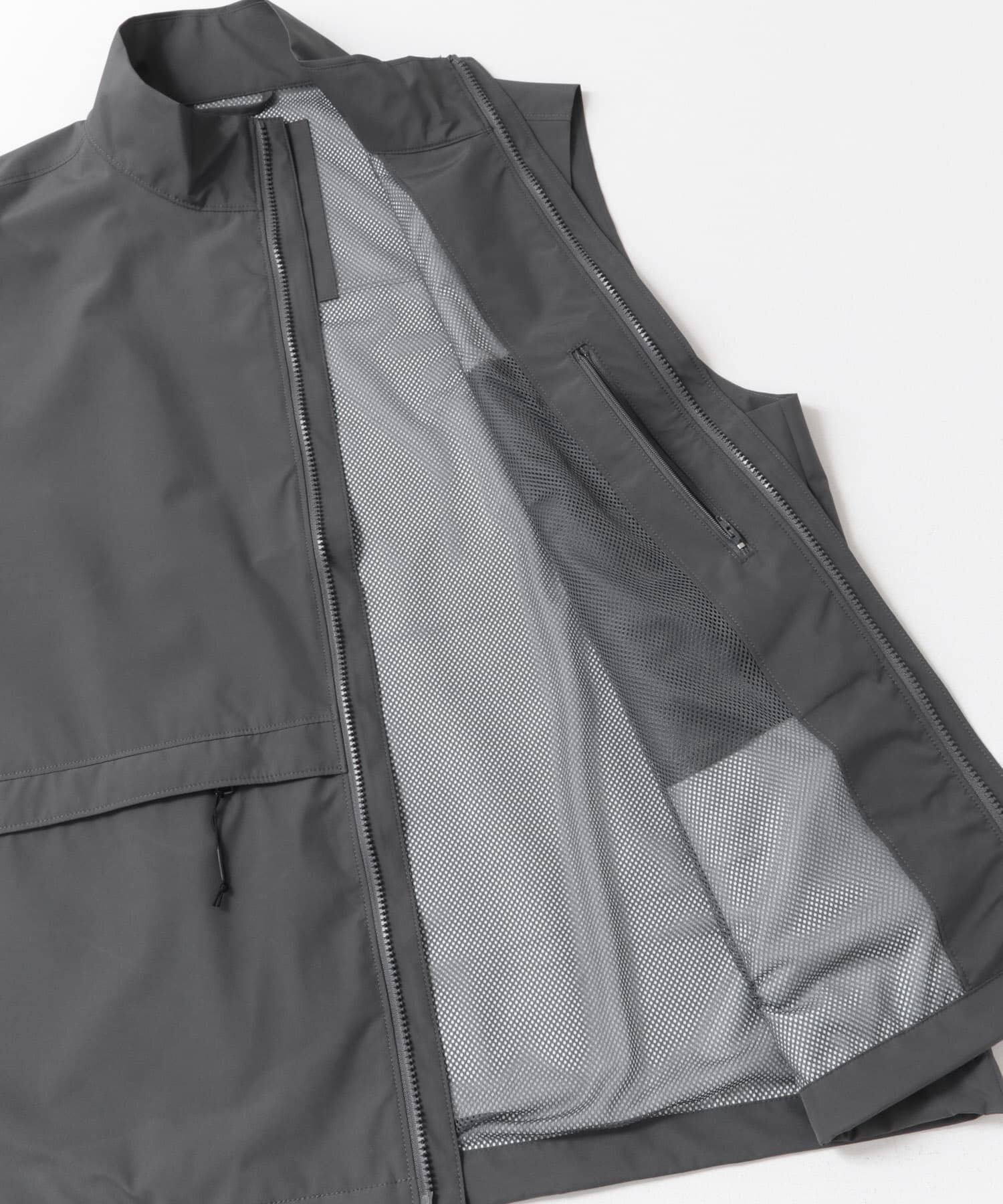 URBAN RESEARCH DOORS「『別注』Foxfire&times;DOORS　ゴアテックス ベスト」|ノーカラーコート|