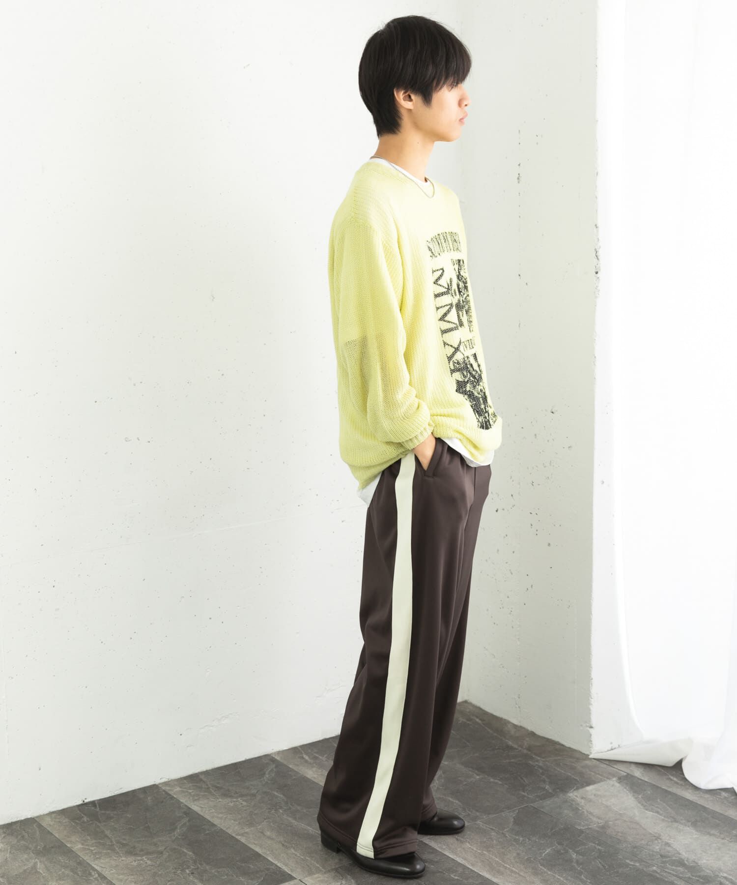 SENSE OF PLACE by URBAN RESEARCH「『洗濯可』グラフィックプリントシアーニット」|ニット・セーター|