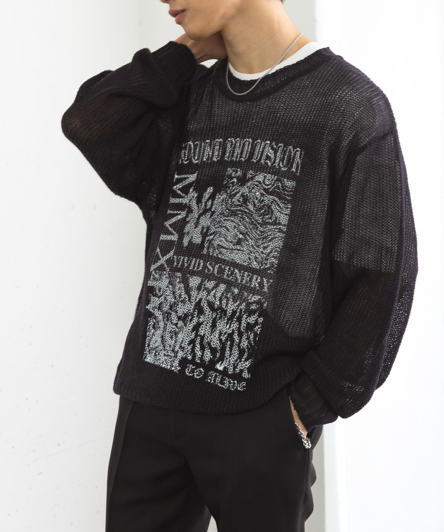 SENSE OF PLACE by URBAN RESEARCH「『洗濯可』グラフィックプリントシアーニット」|ニット・セーター|