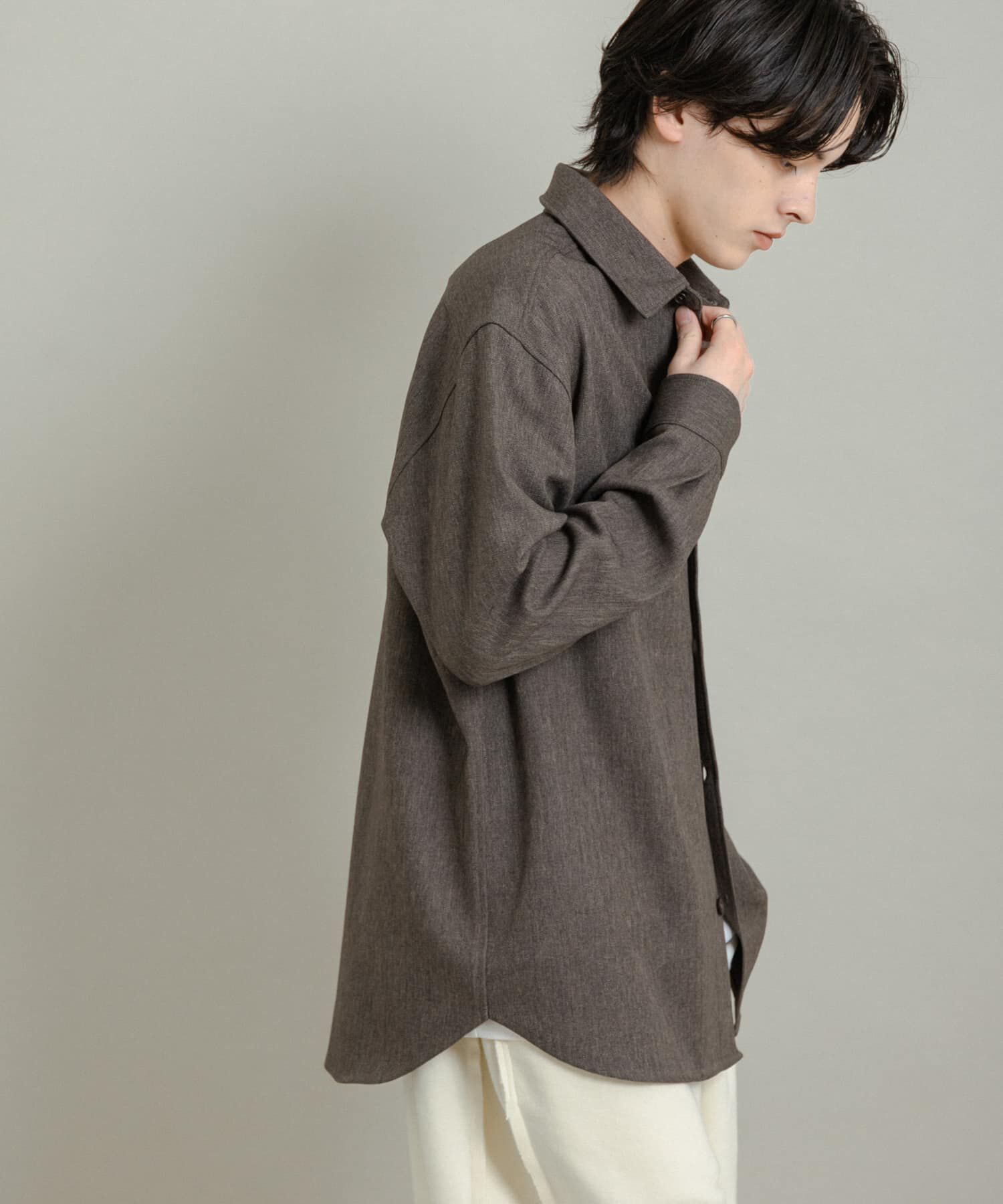 SENSE OF PLACE by URBAN RESEARCH「『UR TECH』ヘリンボーンレギュラーカラーシャツ」|シャツ・ブラウス|カーキ