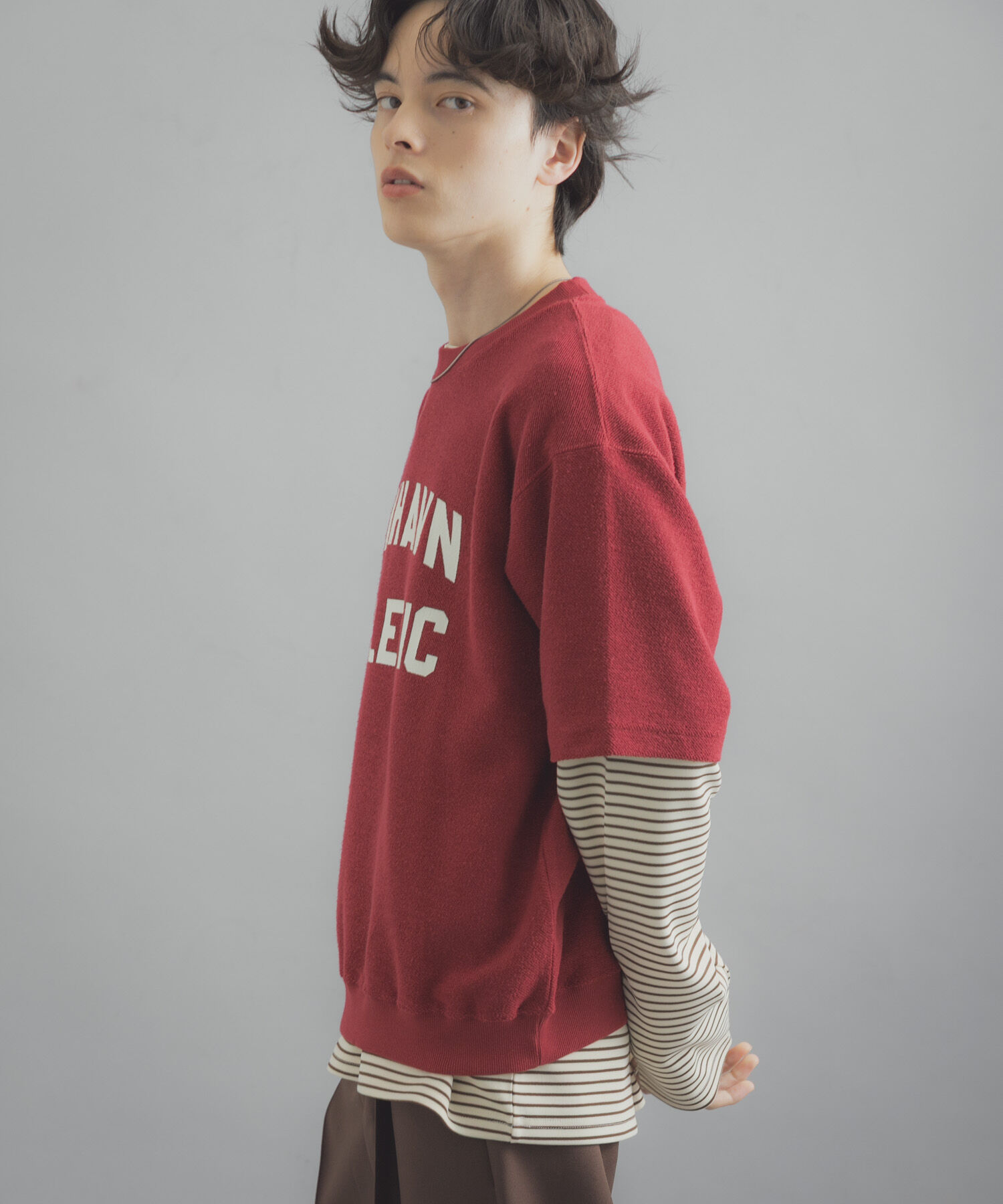 SENSE OF PLACE by URBAN RESEARCH「カレッジスウェットショートスリーブTシャツ」|スウェット・ジャージ|レッド